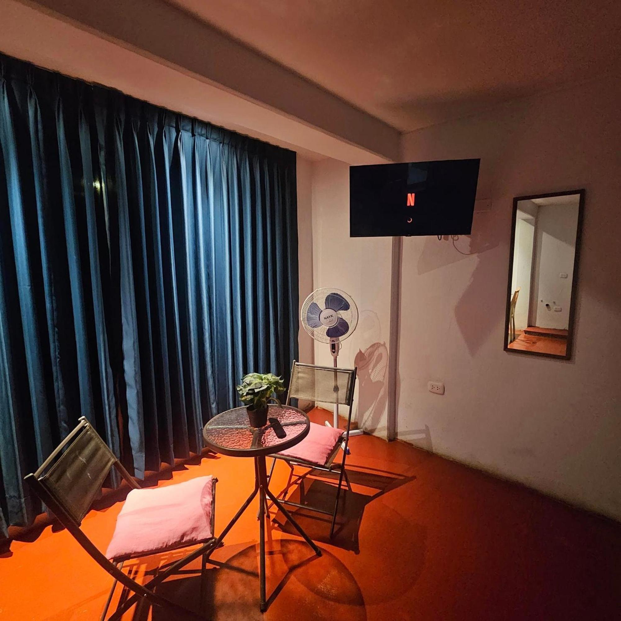 Lima Airport Hostel With Free Airport Pick Up Callao Bagian luar foto