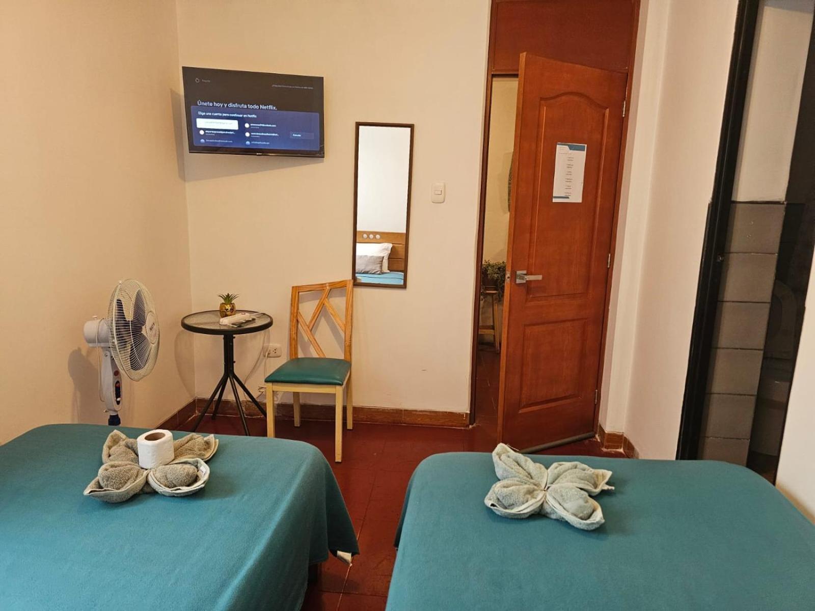 Lima Airport Hostel With Free Airport Pick Up Callao Bagian luar foto